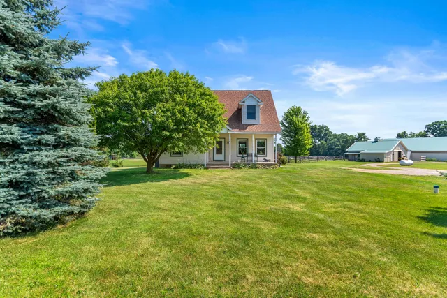 $975,000 | 2699 Cedar Lake Road, Howell, MI 48843
