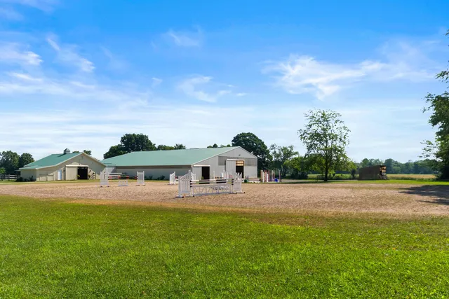 $975,000 | 2699 Cedar Lake Road, Howell, MI 48843