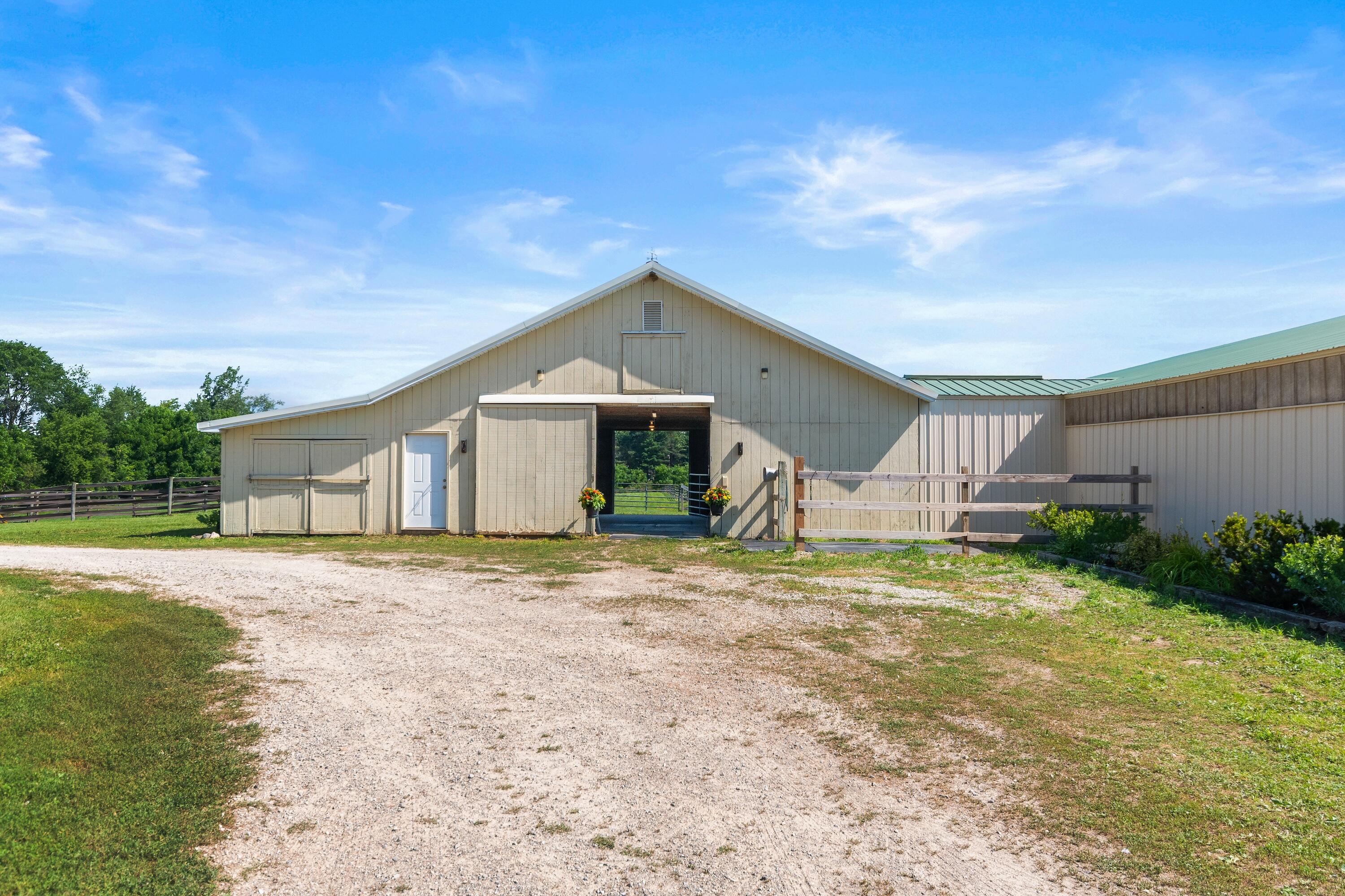 2699 Cedar Lake Road Howell, MI 48843 - Photo 37 of 76 2699_cedar_lake_19