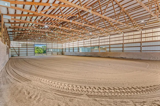 $975,000 | 2699 Cedar Lake Road, Howell, MI 48843