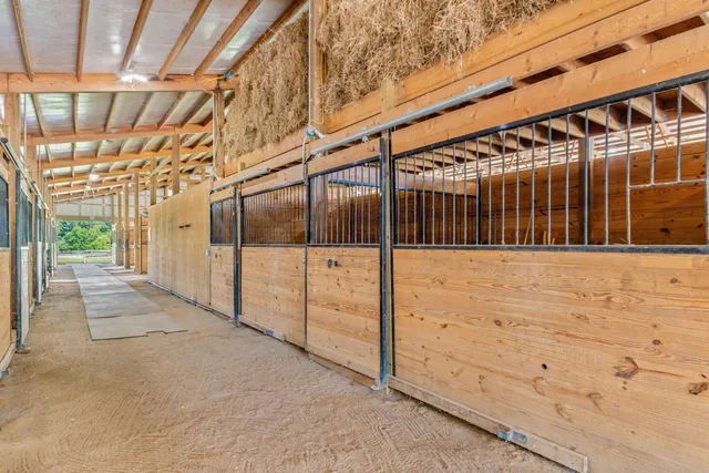 $975,000 | 2699 Cedar Lake Road, Howell, MI 48843