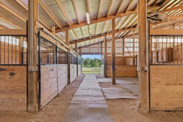 $975,000 | 2699 Cedar Lake Road, Howell, MI 48843