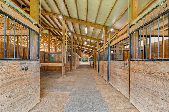 $975,000 | 2699 Cedar Lake Road, Howell, MI 48843