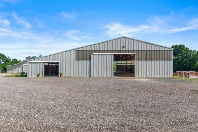 $975,000 | 2699 Cedar Lake Road, Howell, MI 48843