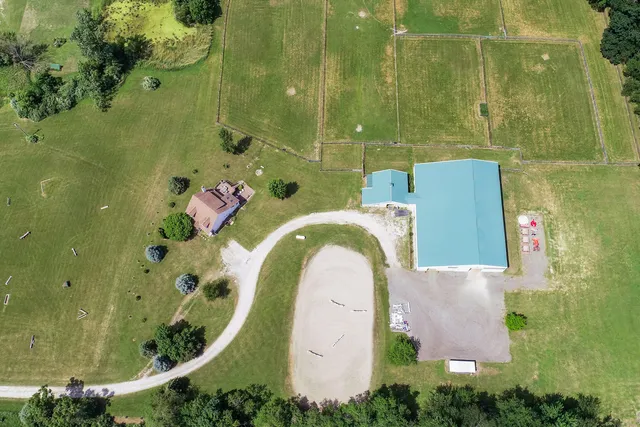 $975,000 | 2699 Cedar Lake Road, Howell, MI 48843