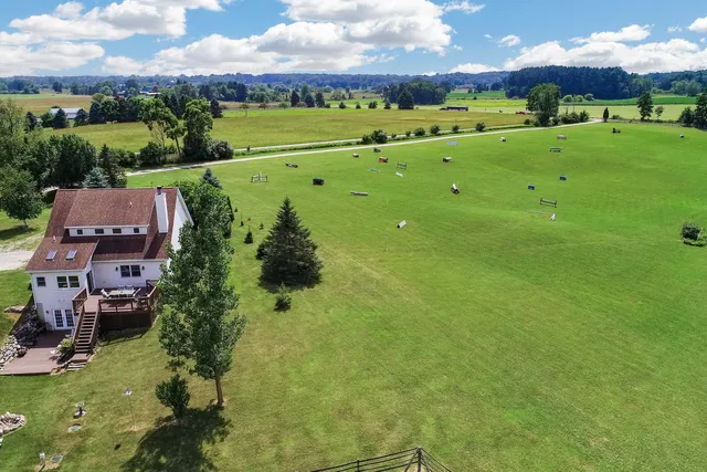 $975,000 | 2699 Cedar Lake Road, Howell, MI 48843