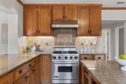 $1,049,000 | 4621 Crestwood Way, Sacramento, CA 95822