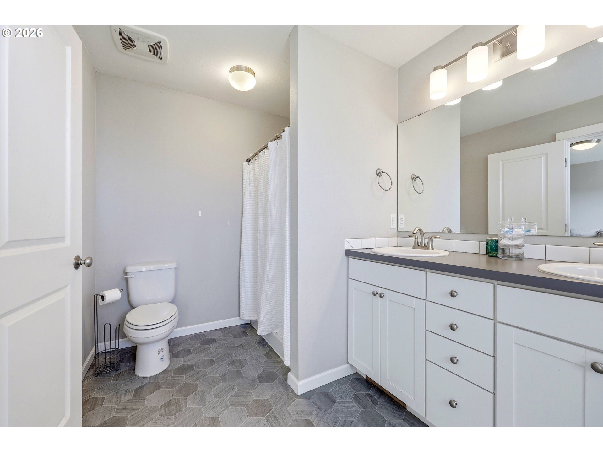 643 Huckins Buhman Road Washougal, WA 98671 - Photo 19 of 42 Primary Bedroom