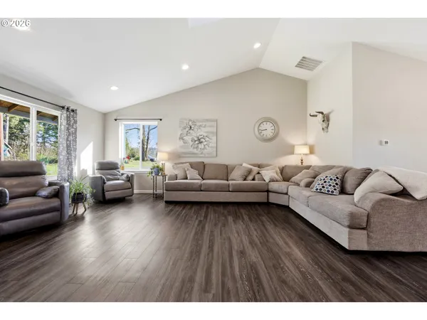 $799,000 | 643 Huckins Buhman Road, Washougal, WA 98671