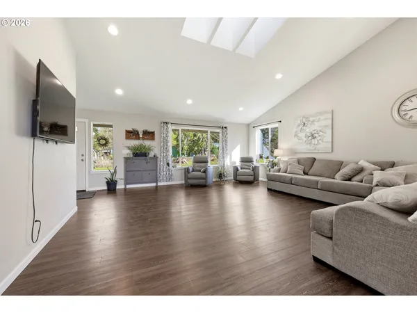 $799,000 | 643 Huckins Buhman Road, Washougal, WA 98671