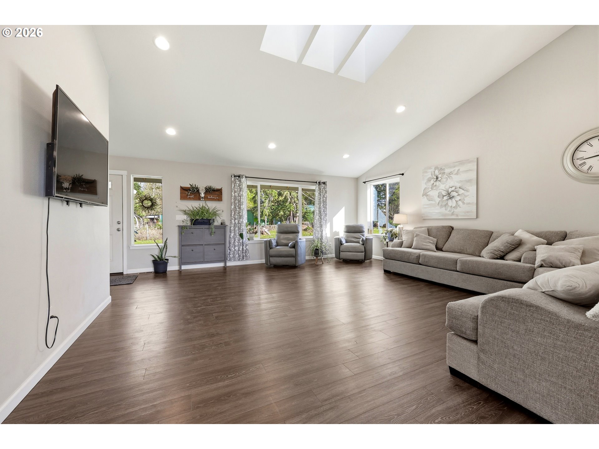 643 Huckins Buhman Road Washougal, WA 98671 - Photo 4 of 42 Entrance/Foyer