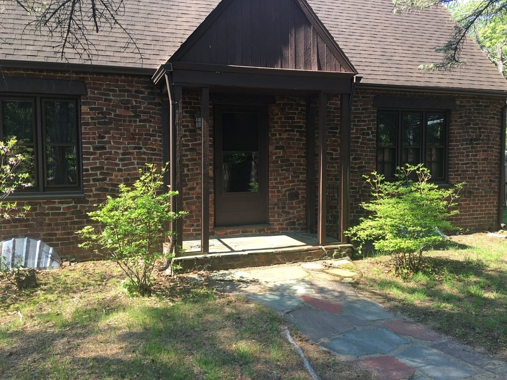 1763 Wilbraham Road Springfield, MA 01119 - Photo 3 of 29