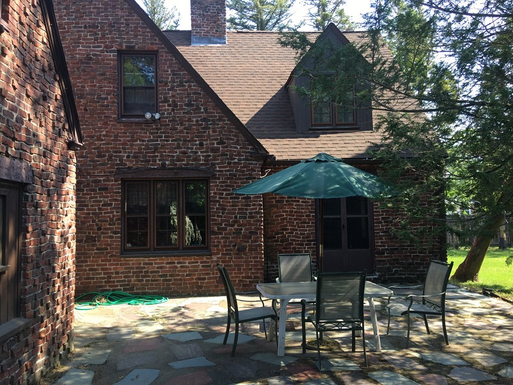 1763 Wilbraham Road Springfield, MA 01119 - Photo 6 of 29