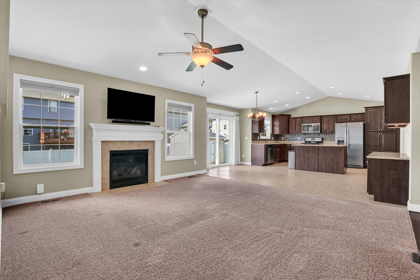 1618 Hunters Ridge Court Mahomet, IL 61853 - Photo 9 of 45