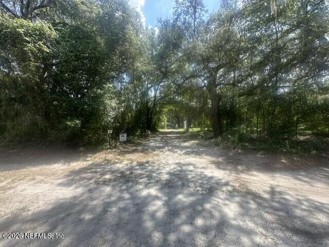 155 Homestead Road Palatka, FL 32177 - Photo 5 of 54 driveway entrance