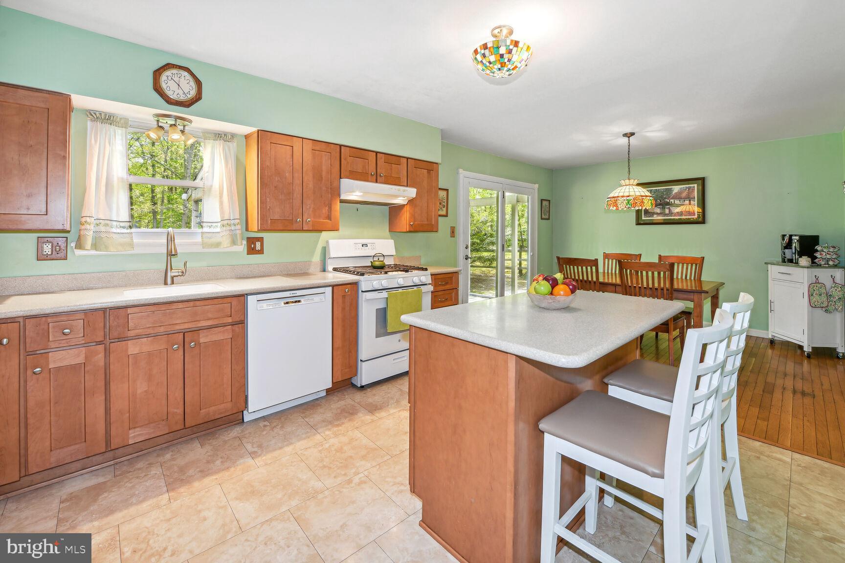 212 Crest Road Marlton, NJ 08053 - Photo 12 of 48 Kitchen