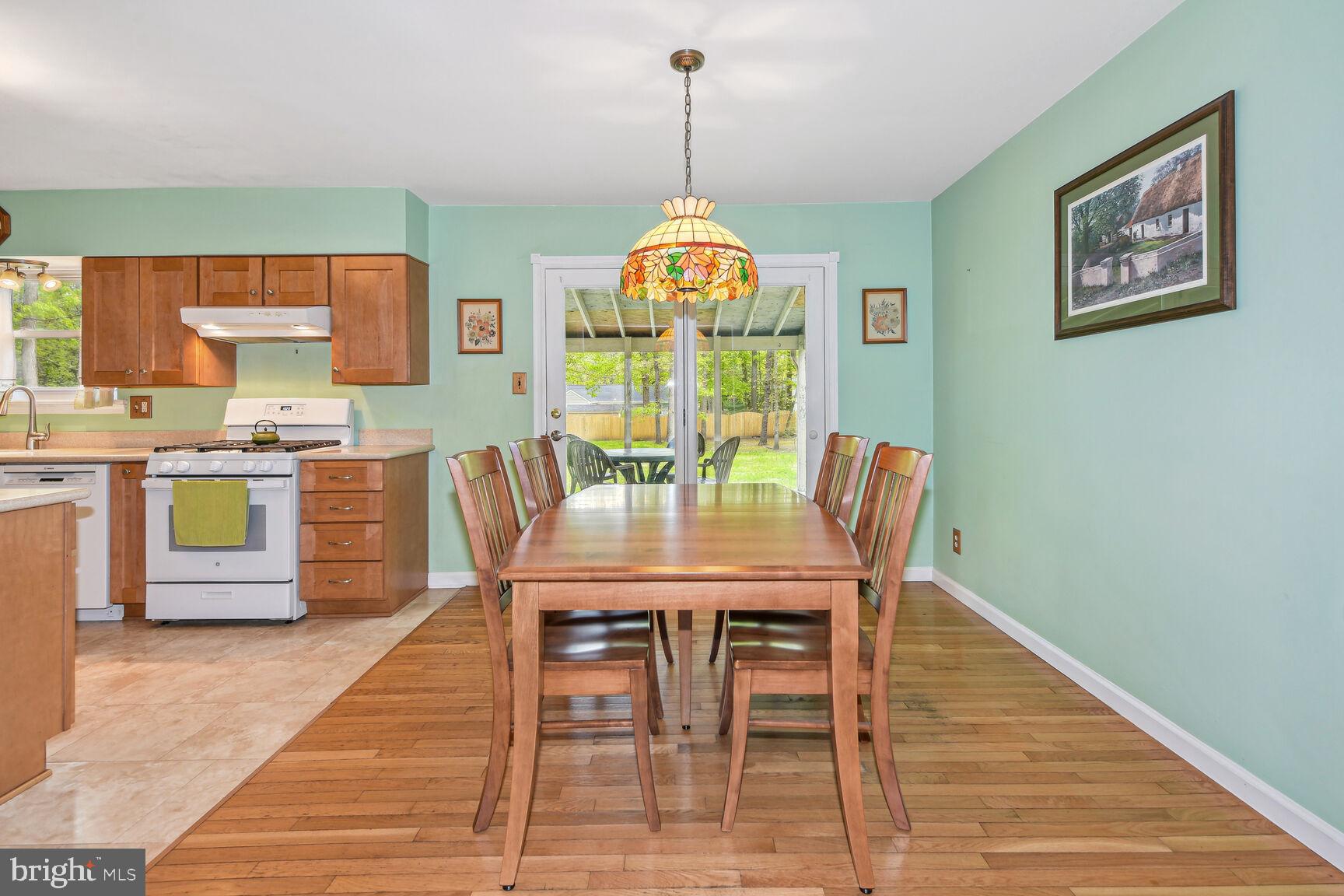 212 Crest Road Marlton, NJ 08053 - Photo 8 of 48 Dining Room