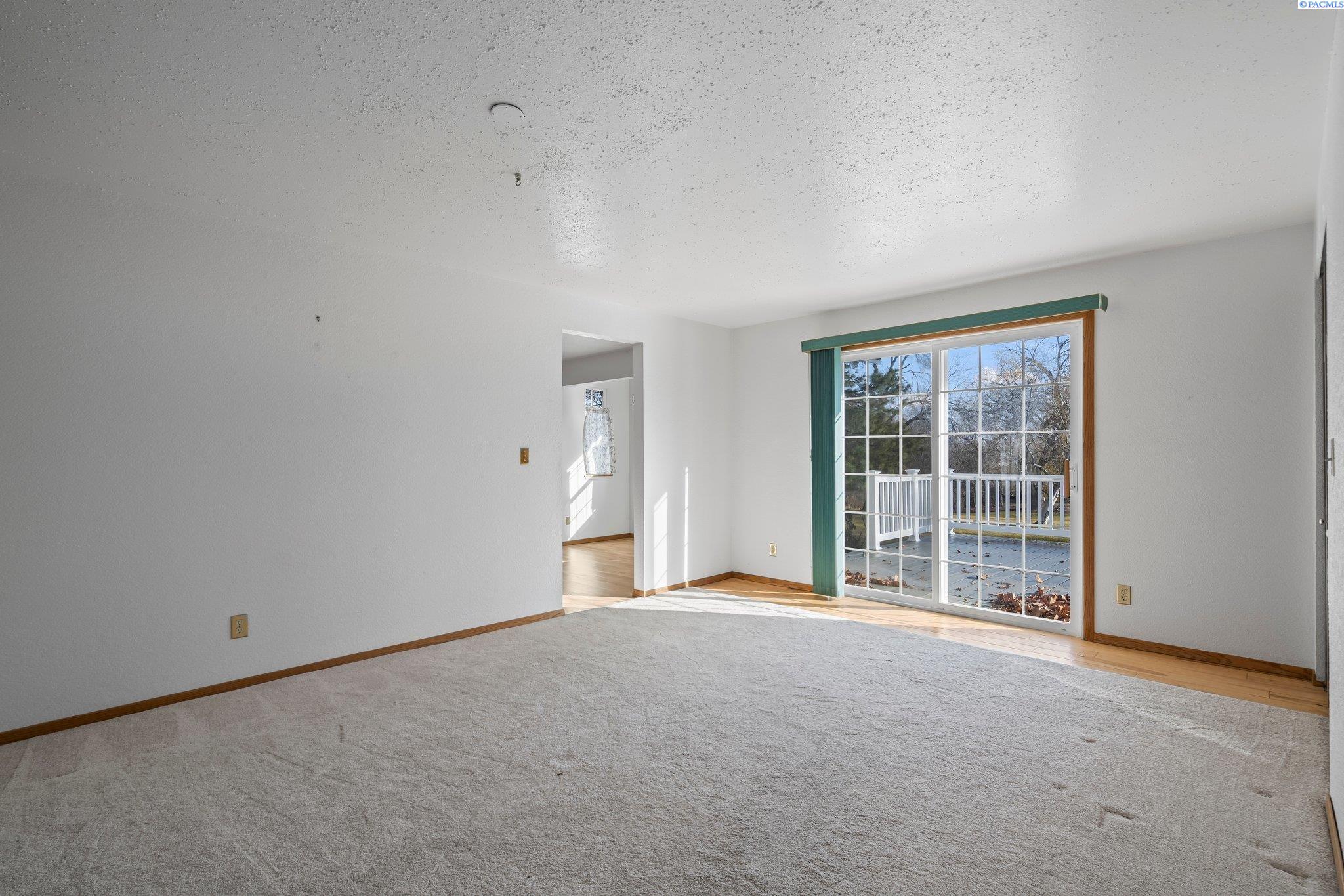 5503 South Caballo Road Kennewick, WA 99338 - Photo 11 of 39 Gallery Image 11