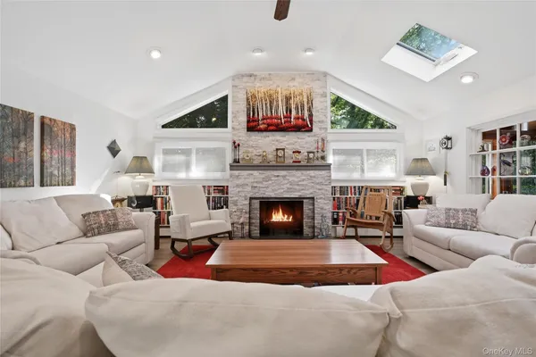 $589,000 | 25 Valley Circle, Miller Place, NY 11764