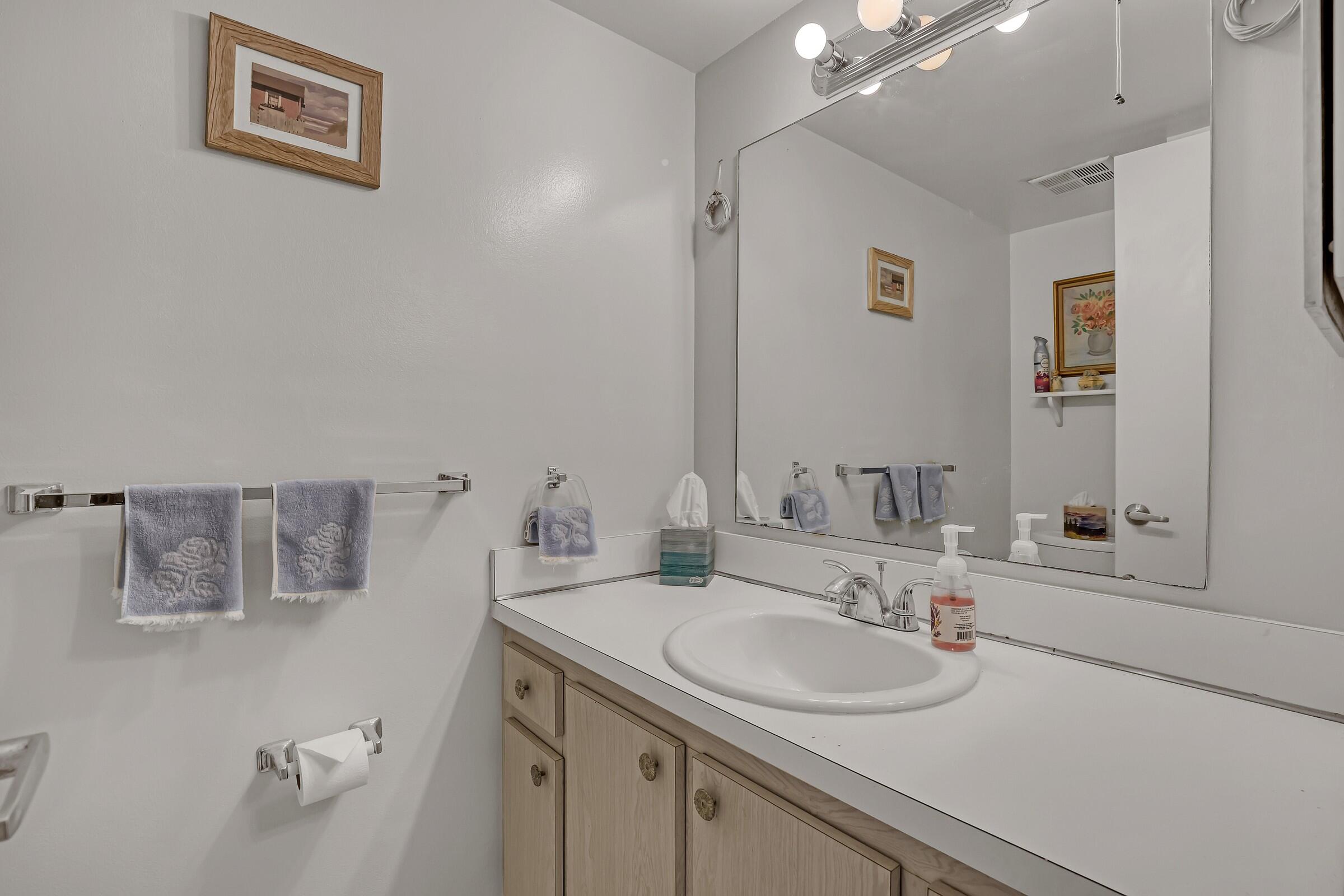 337 Pine Ridge Circle, Unit A1 Greenacres, FL 33463 - Photo 20 of 40 Image00019