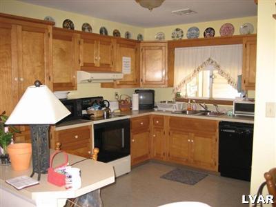 1527 Catasauqua Road Bethlehem, PA 18017 - Photo 5 of 10 Gallery Image 5