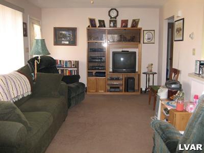 1527 Catasauqua Road Bethlehem, PA 18017 - Photo 6 of 10 Gallery Image 6