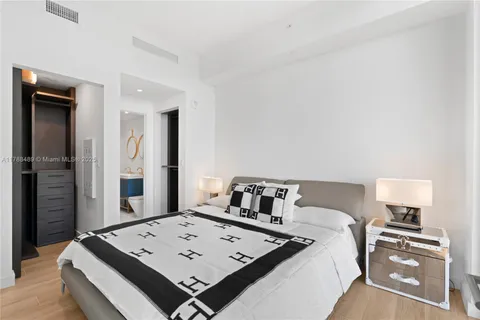 $1,050,000 | 2678 Tigertail Avenue, Unit 615, Miami, FL 33133