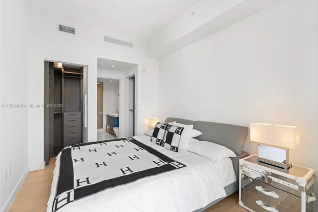 $1,050,000 | 2678 Tigertail Avenue, Unit 615, Miami, FL 33133