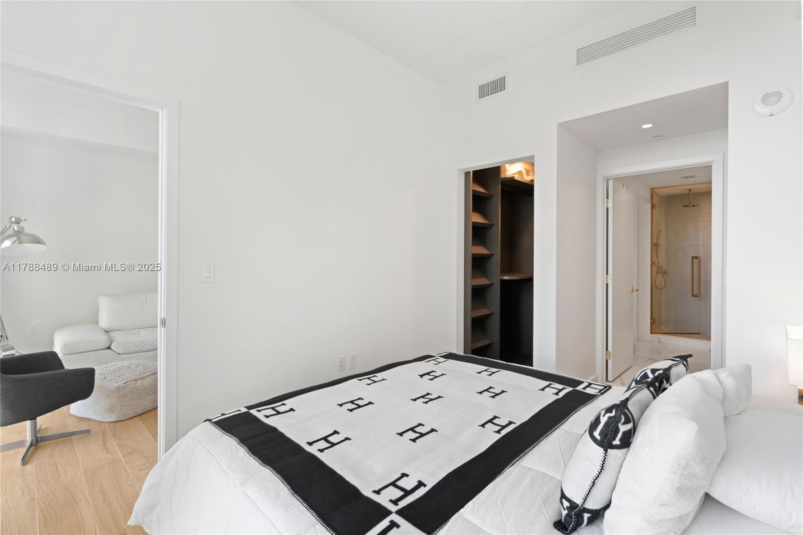 2678 Tigertail Avenue, Unit 615 Miami, FL 33133 - Photo 28 of 41