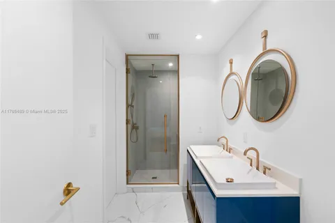 $1,050,000 | 2678 Tigertail Avenue, Unit 615, Miami, FL 33133