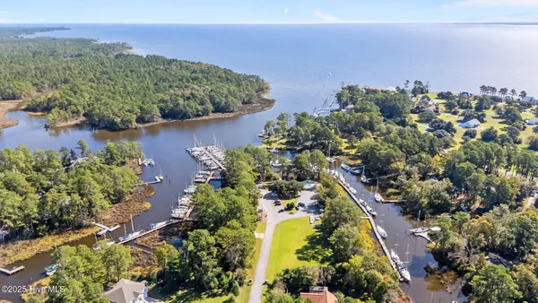 $568,500 | 0 Harbour Way, Oriental, NC 28571