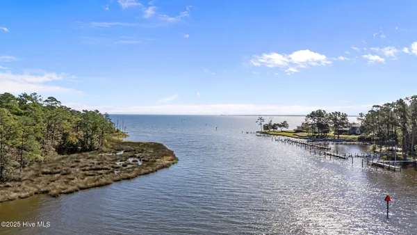 $568,500 | 0 Harbour Way, Oriental, NC 28571