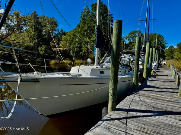$568,500 | 0 Harbour Way, Oriental, NC 28571