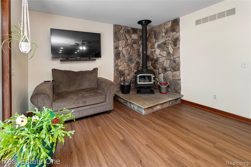 26500 Bell Road New Boston, MI 48164 - Photo 26 of 53 Gallery Image 26