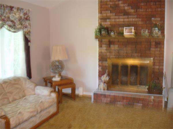 3 Rock Road Tyngsborough, MA 01879 - Photo 5 of 14 Gallery Image 5