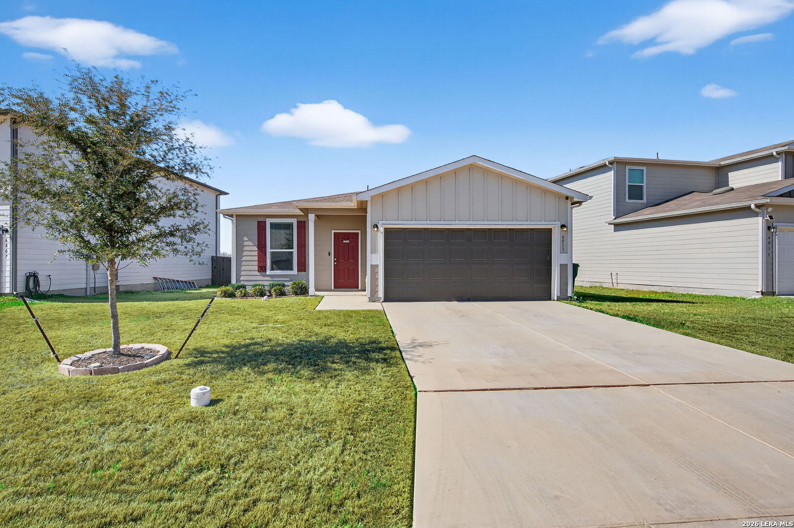 6811 Ashcat Converse, TX 78109 - Photo 2 of 23