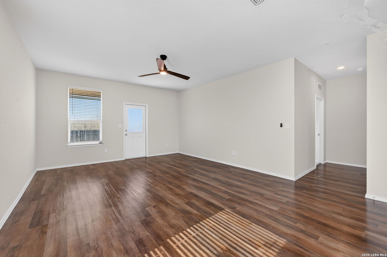 6811 Ashcat Converse, TX 78109 - Photo 7 of 23