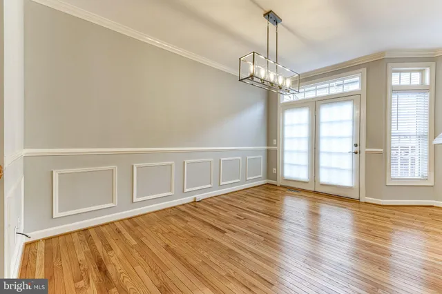 $3,800 | 953 Harrison Circle, Alexandria, VA 22304