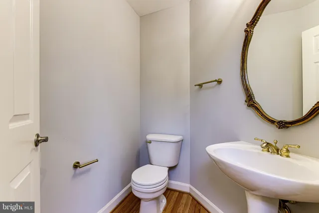 $3,800 | 953 Harrison Circle, Alexandria, VA 22304