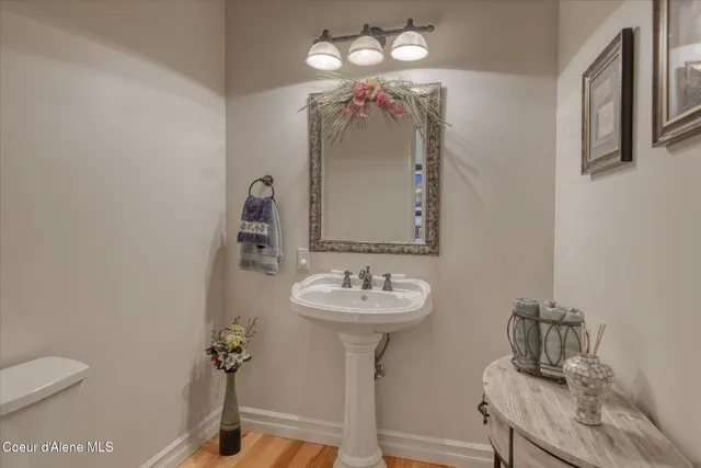 $1,230,000 | 1880 East Grandview Drive, Coeur D'Alene, ID 83815