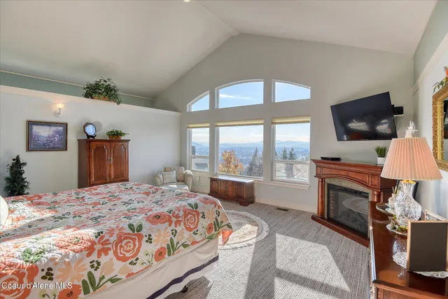 $1,230,000 | 1880 East Grandview Drive, Coeur D'Alene, ID 83815