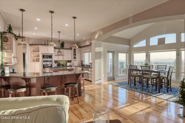 $1,230,000 | 1880 East Grandview Drive, Coeur D'Alene, ID 83815