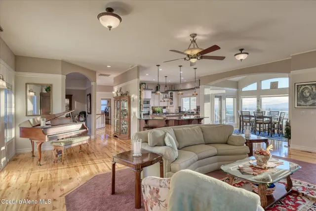 $1,230,000 | 1880 East Grandview Drive, Coeur D'Alene, ID 83815