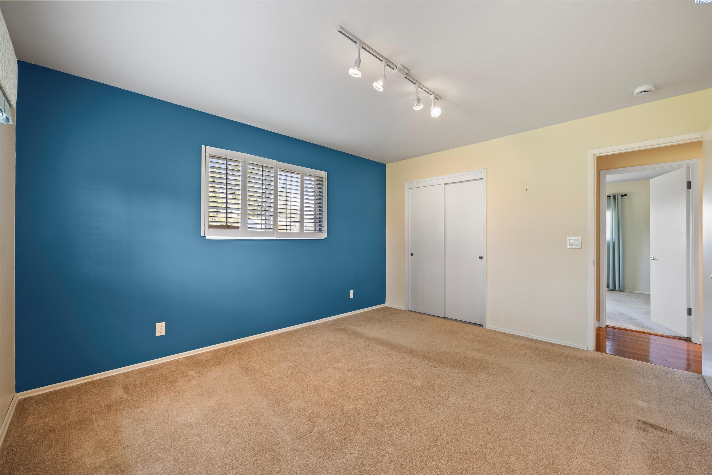 180001 Robertson Road Grandview, WA 98930 - Photo 16 of 47 Gallery Image 16