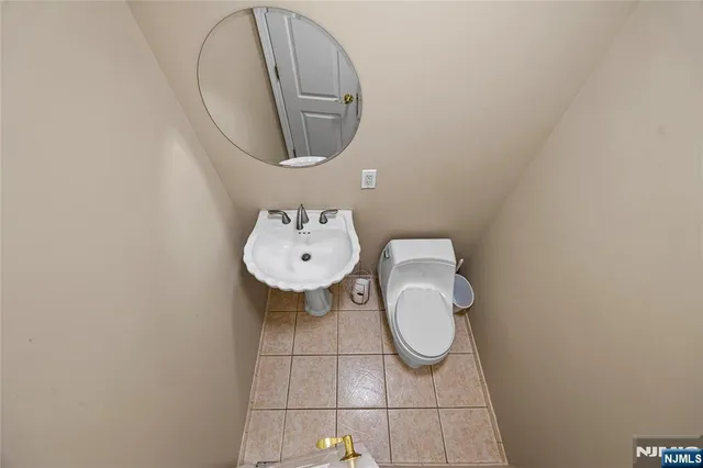 $5,000 | 213 Colonial Avenue, Saddle Brook, NJ 07663