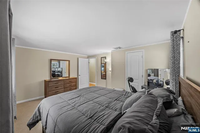 $5,000 | 213 Colonial Avenue, Saddle Brook, NJ 07663