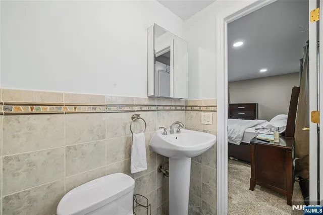 $5,000 | 213 Colonial Avenue, Saddle Brook, NJ 07663