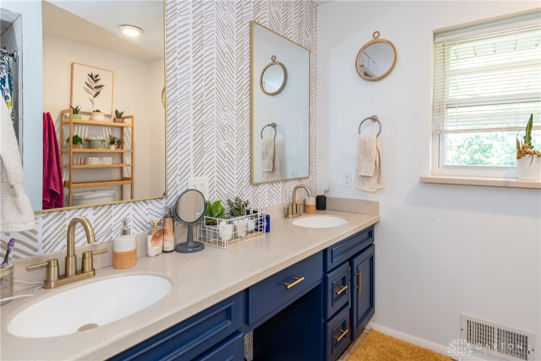 1216 South Alex Road Dayton, OH 45449 - Photo 19 of 48 Gallery Image 19
