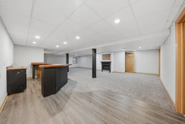 $379,900 | 4 Jr Drive, Sandwich, IL 60548