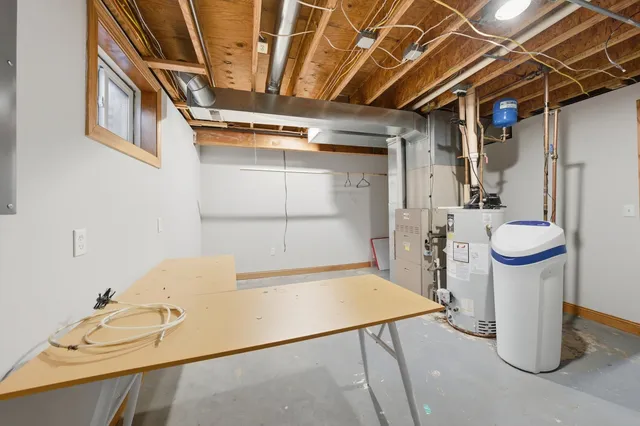 $379,900 | 4 Jr Drive, Sandwich, IL 60548